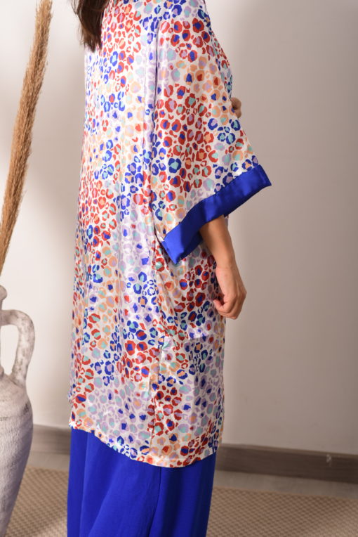Colorful Leo Print Silk Kimono - Image 5