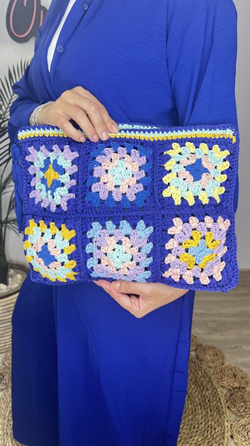 Crochet Unique Clutch - Image 7