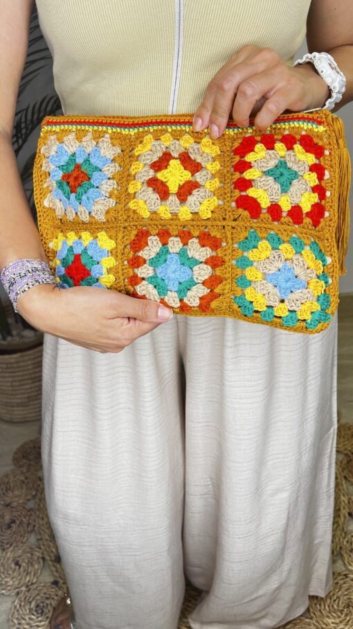 Crochet Unique Clutch - Image 5
