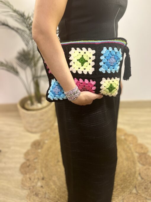 Crochet Unique Clutch - Image 4